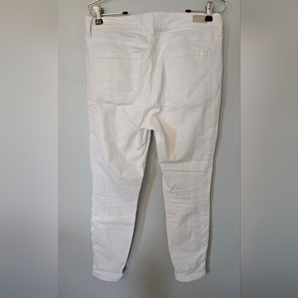 Sofia Jeans White Jeans with detailing down the leg Size 8 - Picture 2 of 4